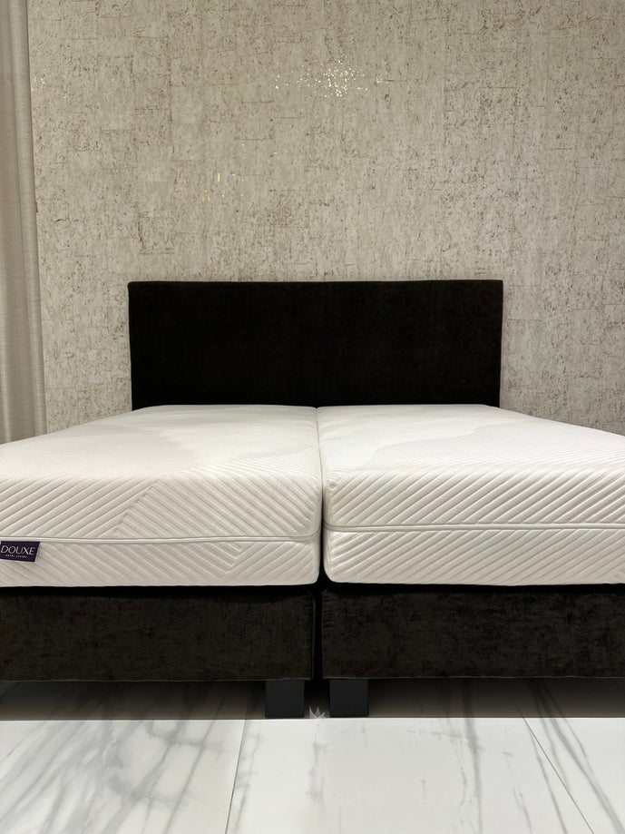 Hoofdbord Mainport Hotel Swedish Grey