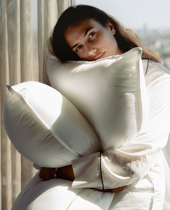 Okura Pillow Microfibre 50x90 cm - Okura Amsterdam Okura Pillow Microfibre 50x90 cm - Okura Amsterdam