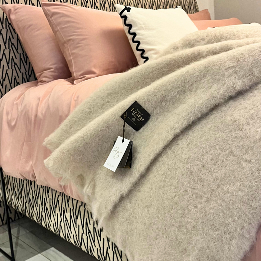Mantas Ezcaray Throw 260x240 cm Beige