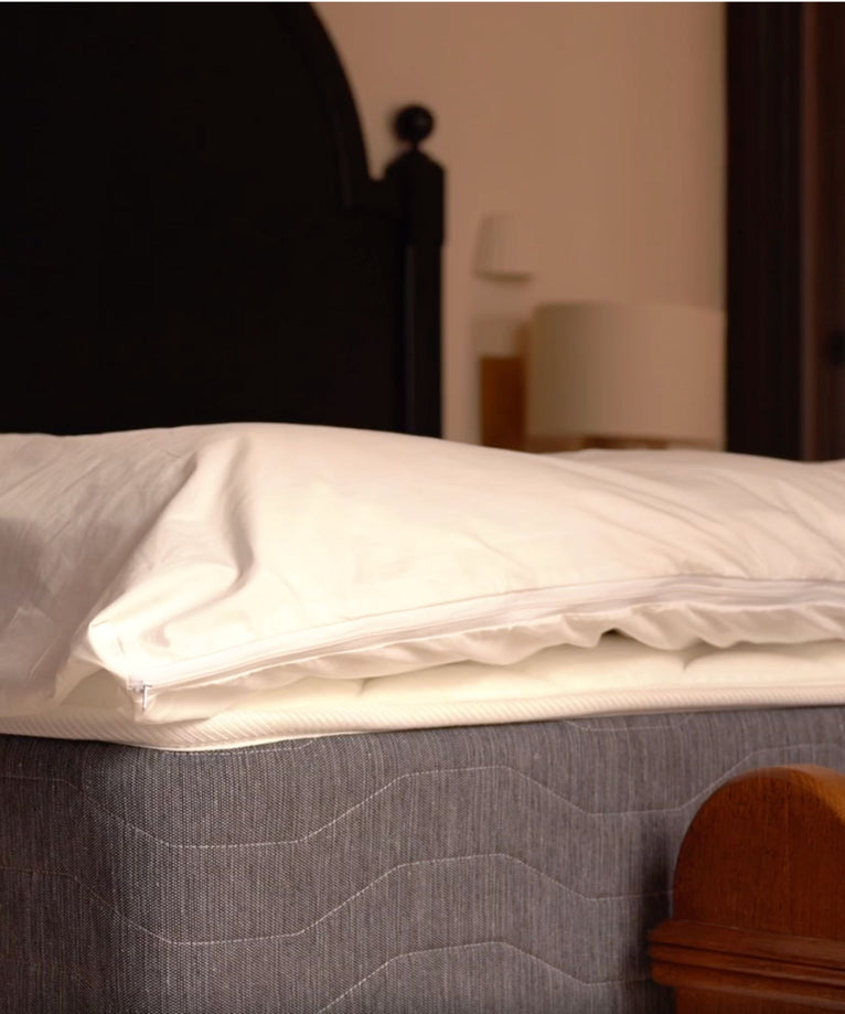 Featherbed Protector