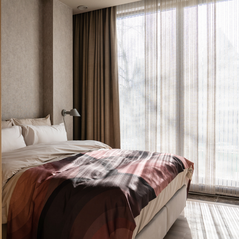 Upholstered Pocket Spring Mattress (h. 20 cm)
