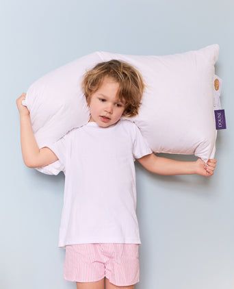 Kids Down Pillow 50x90 cm - Petit Hôtel