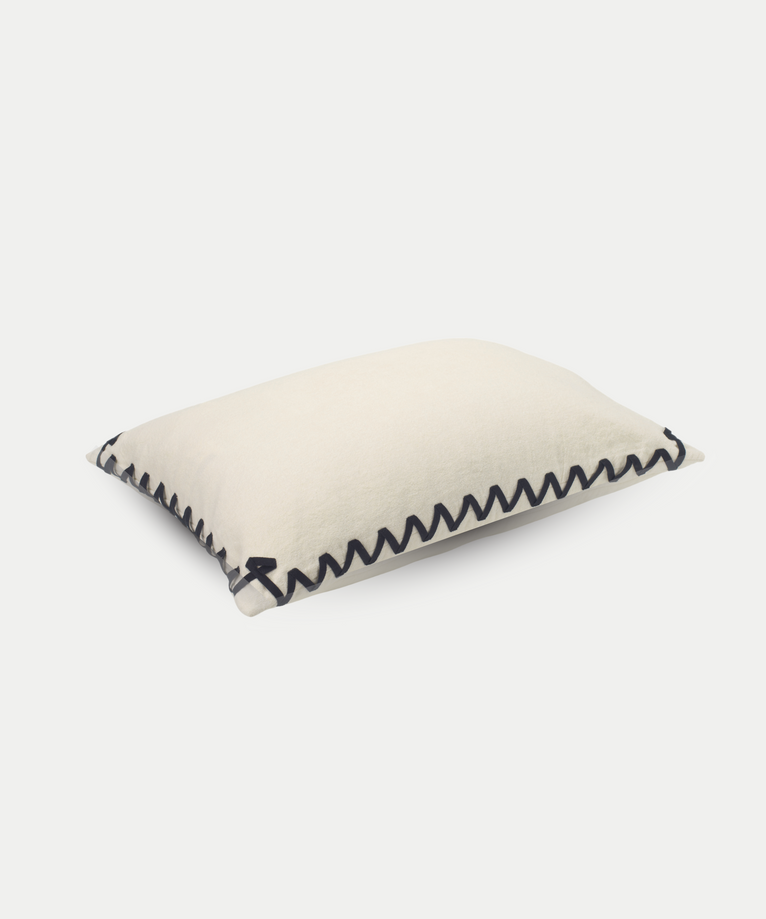 Élitis Decorative Pillow Liberty